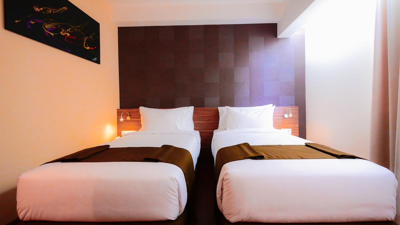 Prime Park Hotel & Convention Pekanbaru Exterior photo